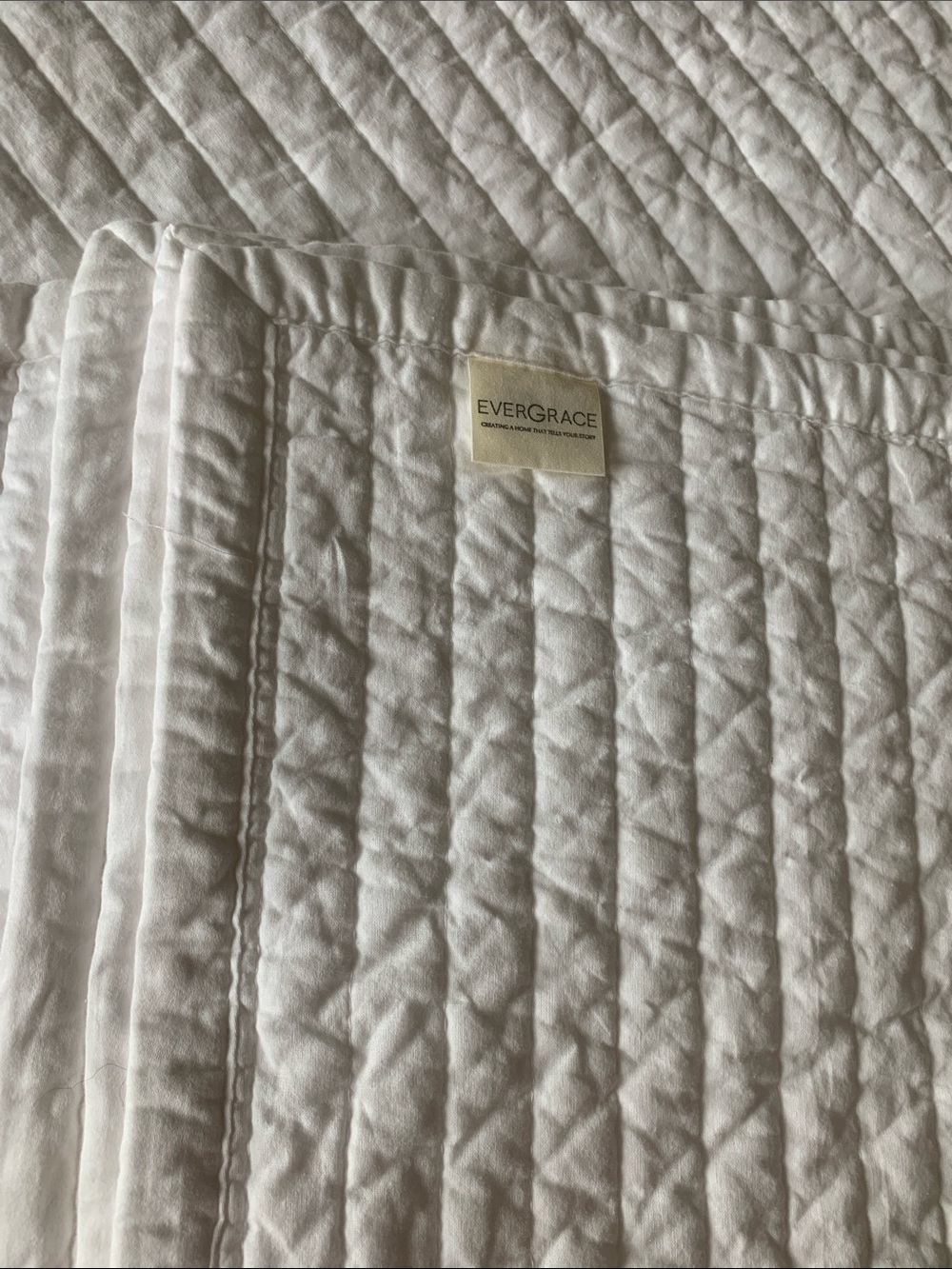 King/CA King 100% Cotton Channel Quilt 110x100 Like New